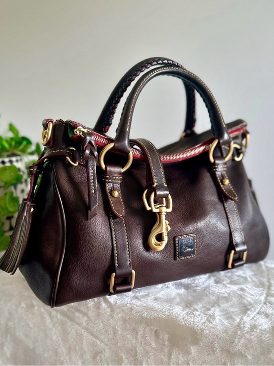 Dooney & Bourke Handbags - Dooney & Bourke Vintage Florentine Satchel in T’Moro Brown NWOT